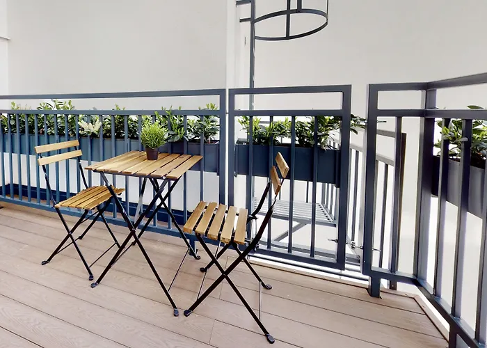 Alon Homes - Premium Center